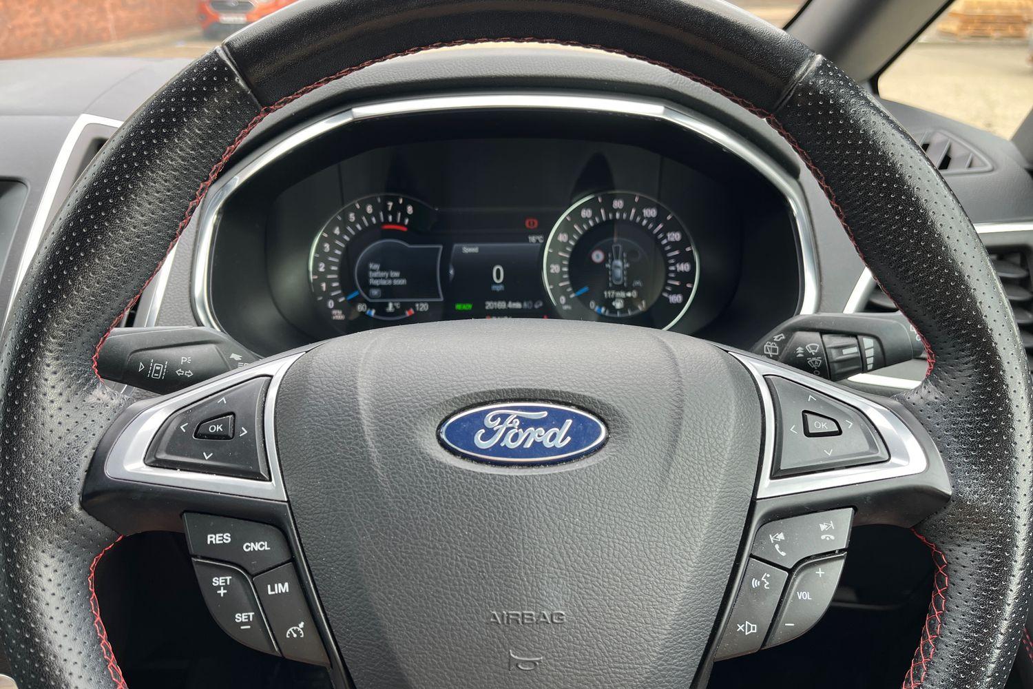 Ford S-Max Photo 11