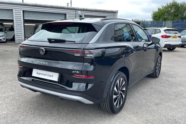VOLKSWAGEN T-Roc Photo 43