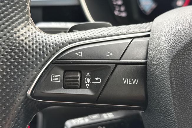 AUDI Q3 Photo 17
