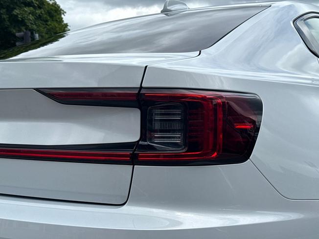 POLESTAR Polestar 2 Photo 18