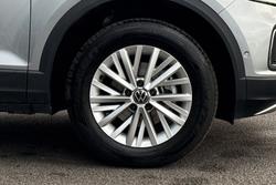 Volkswagen T-Roc Photo 5