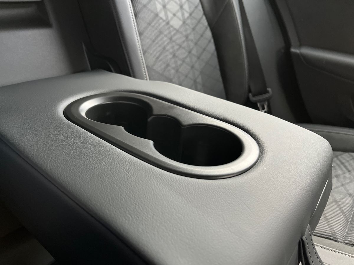 Volkswagen Golf Photo autoimg-24e9b07b02d876bc749f5d1a310fb2674b9263a8.jpg