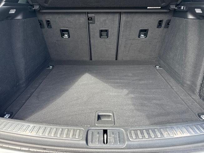 PORSCHE Macan Photo 12