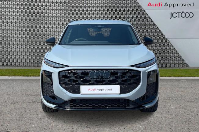 AUDI Q3 Photo 8