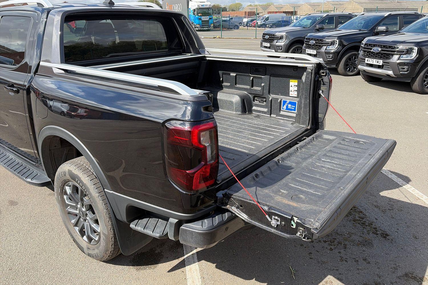 Ford RANGER Photo 4