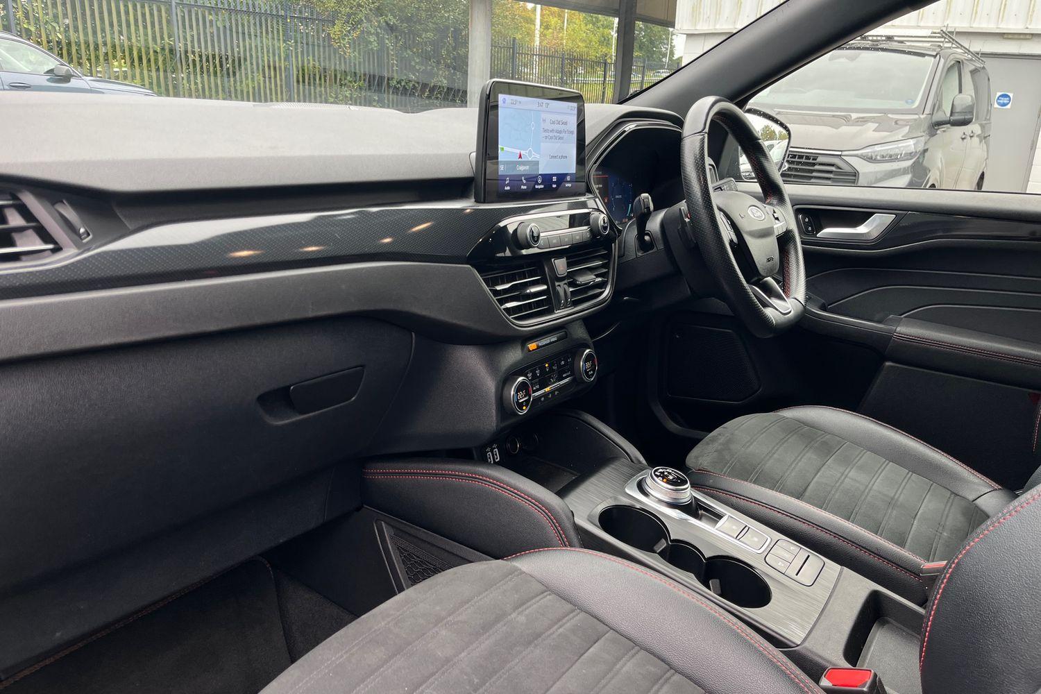 Ford KUGA Photo 17