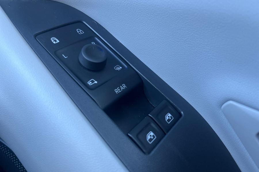 Ford CAPRI Photo autoimg-24f2678cfb23b4a8330e888a3baba2ddeae8ee50.jpg