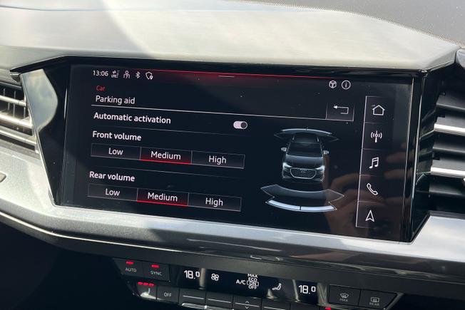 AUDI Q4 e-tron Photo 34
