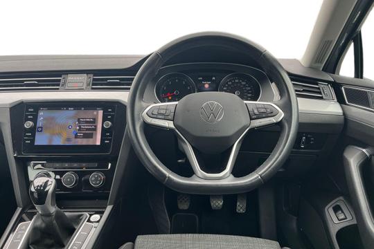 Volkswagen Passat Photo autoimg-24f32fe48b8f92b3178fcaff33569e7d7f2df36c.jpg