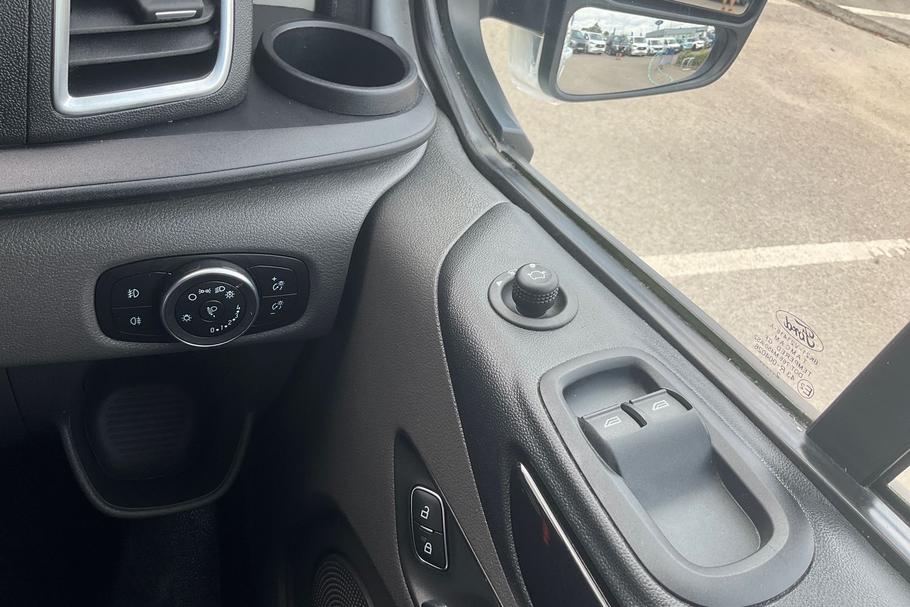 Used Ford TRANSIT CUSTOM YL72KHR 32