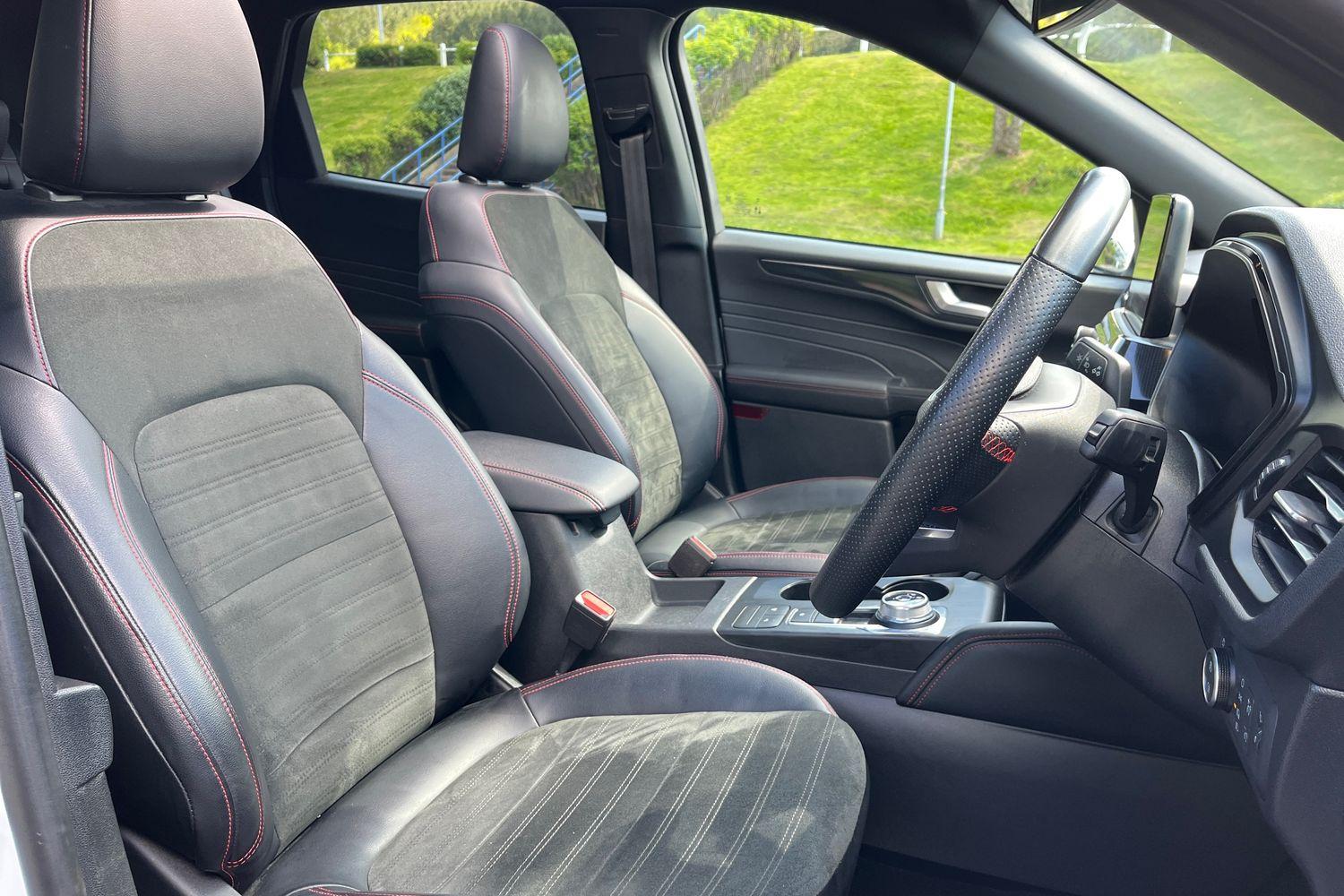 Ford KUGA Photo 16