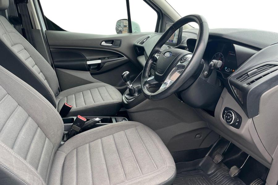Ford TRANSIT CONNECT Photo autoimg-24f8b5c631f75d6f2b87b11065fbb7ee5fc0ed07.jpg