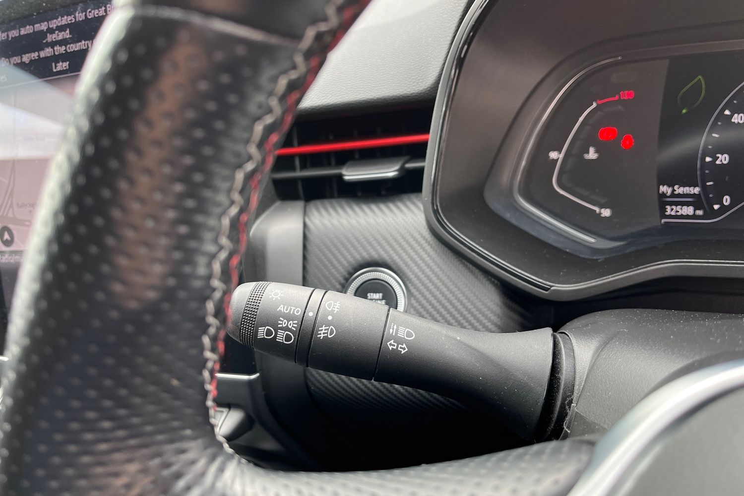 Renault CLIO Photo 13