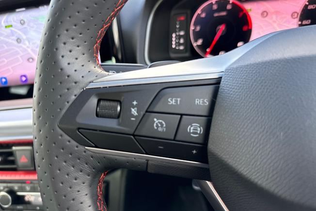 SEAT Ibiza Photo 16