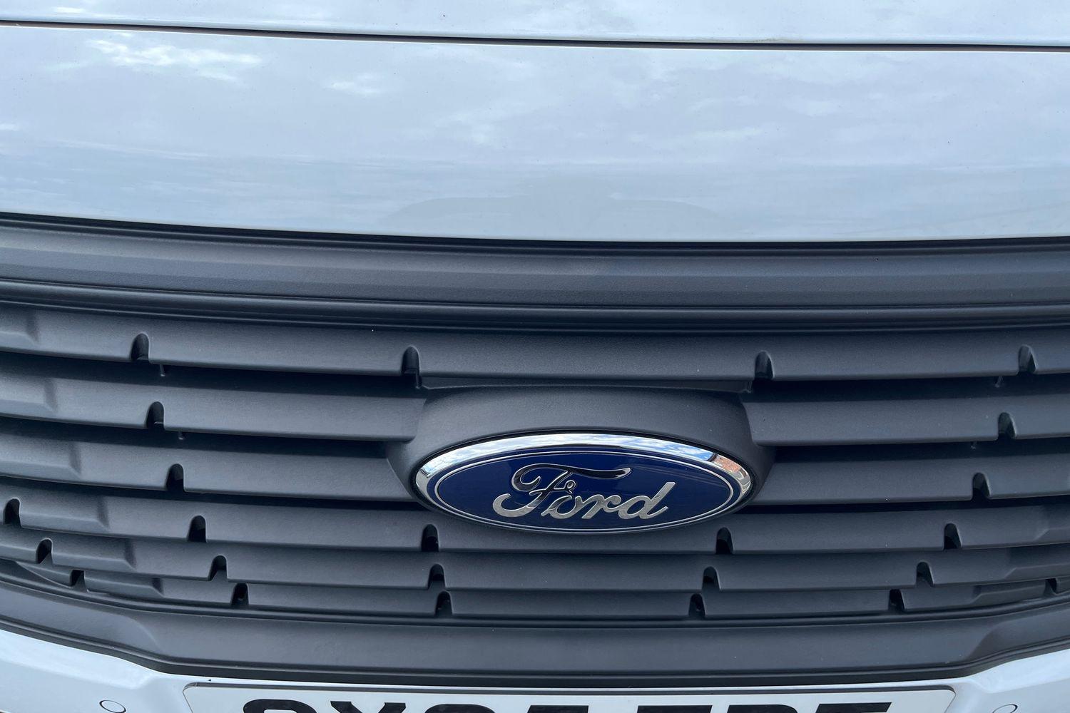 Ford TRANSIT CONNECT Photo 29