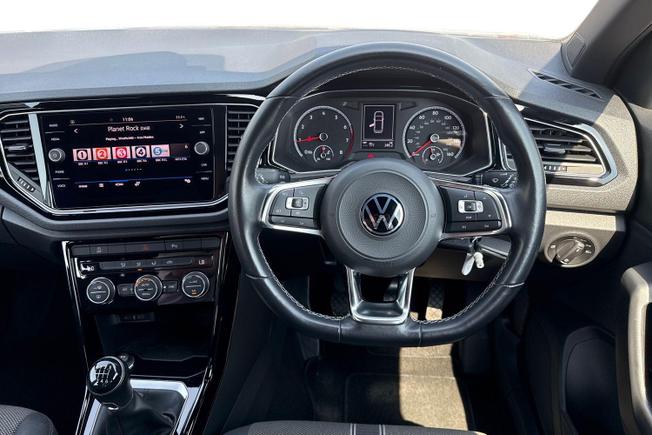 VOLKSWAGEN T-Roc Photo 11