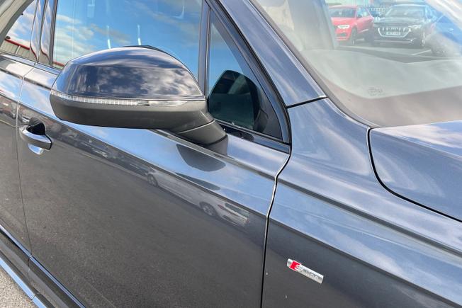 AUDI Q7 Photo 20