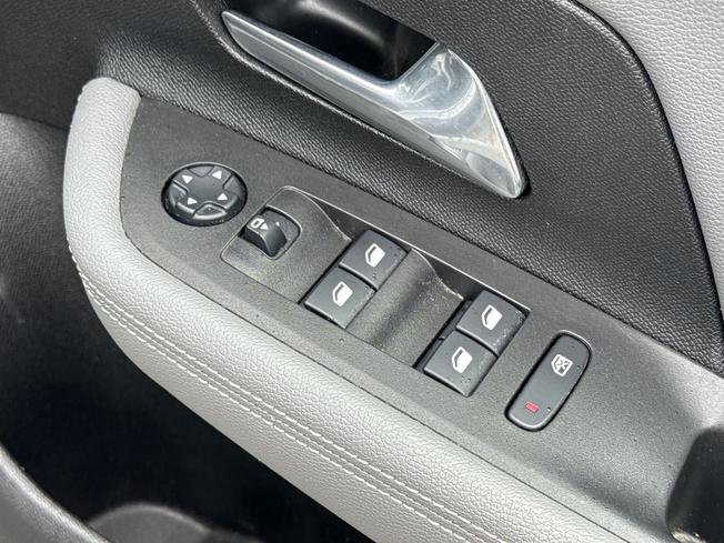 VAUXHALL Mokka Photo 41