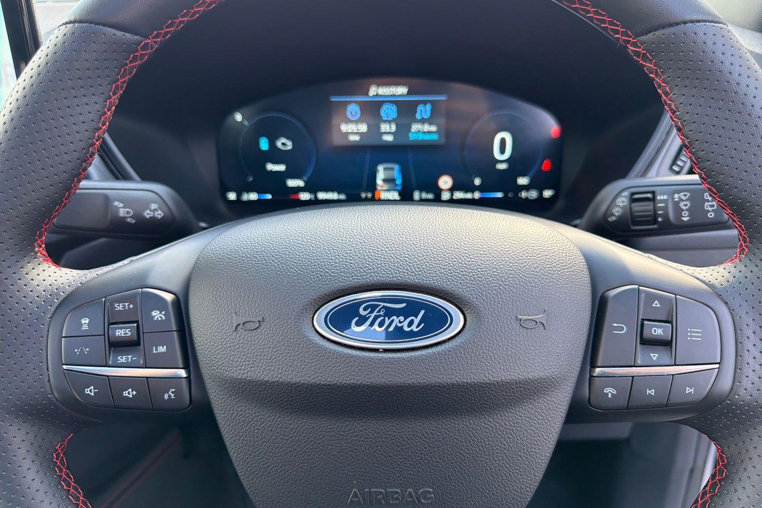 Ford KUGA Photo 29
