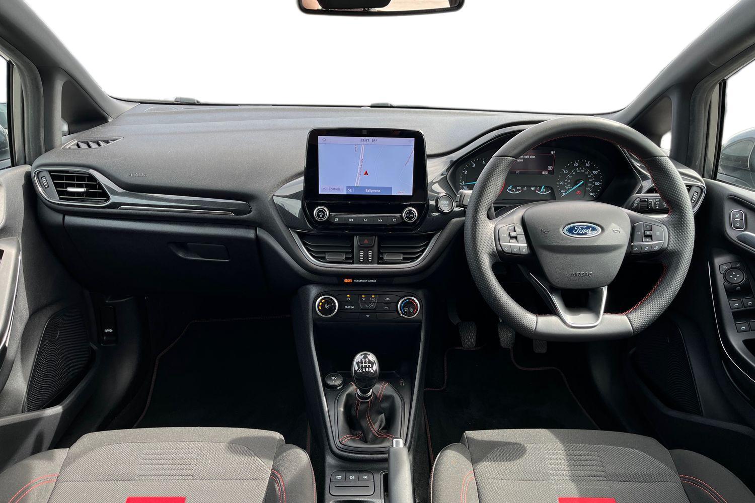 Ford FIESTA Photo 9