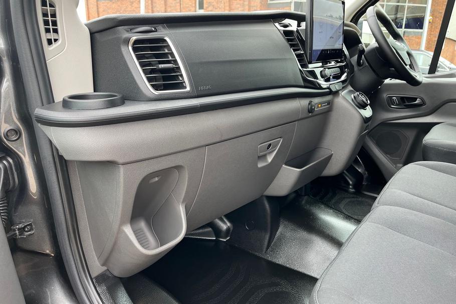 Used Ford E-Transit 27