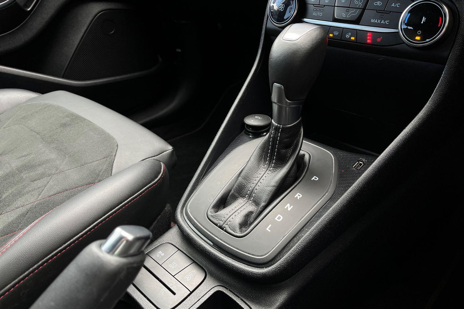 Ford Fiesta Photo 32