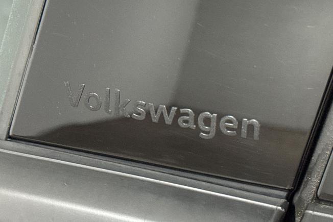 VOLKSWAGEN T-ROC Photo 33