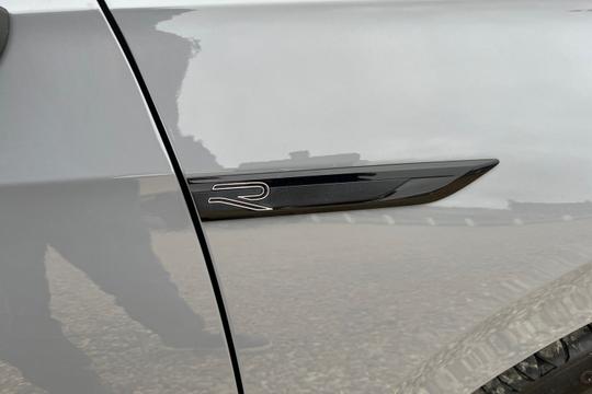 Volkswagen Golf Photo autoimg-251bc4f5c7f3b2799a823171eb902a3c7367cd59.jpg