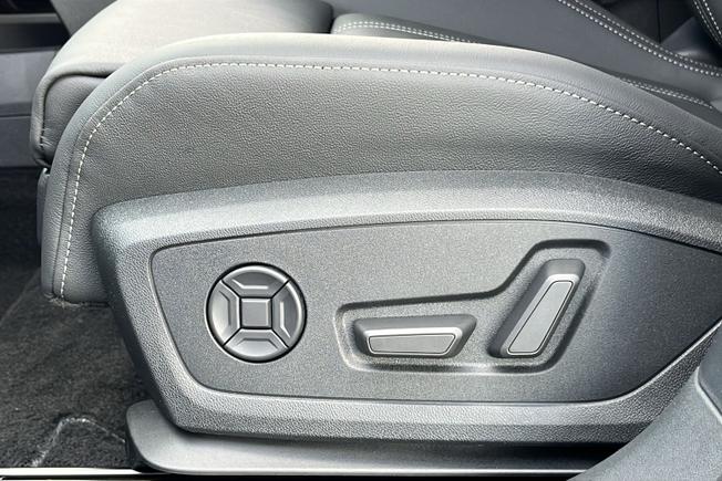 AUDI  Audi Q4 Sportback Photo 43