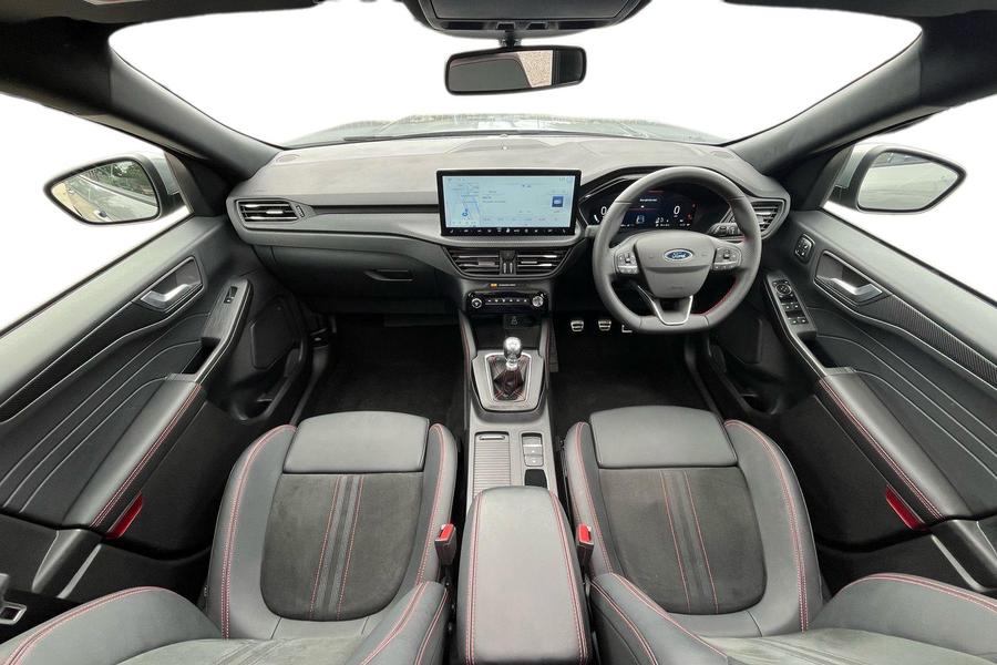 Ford Kuga Photo autoimg-251dbaf0facce3fe9a14e88fe2e091c68a92d897.jpg