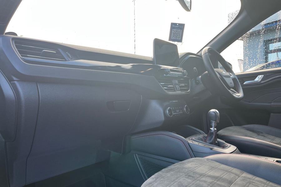 Ford KUGA Photo autoimg-251f0ebcf45167d4c10bcb32dea602888839cfb1.jpg