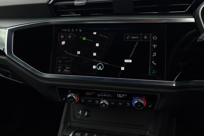 AUDI Q3 Photo 14