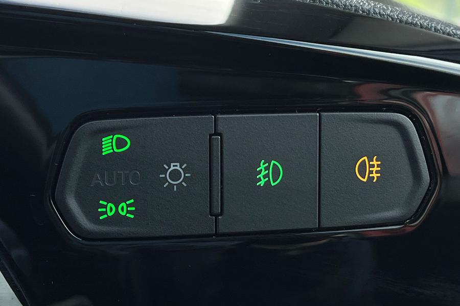 Ford TOURNEO CONNECT Photo autoimg-2523fa5469661fa9277ec401f9cfaebc05bf5979.jpg
