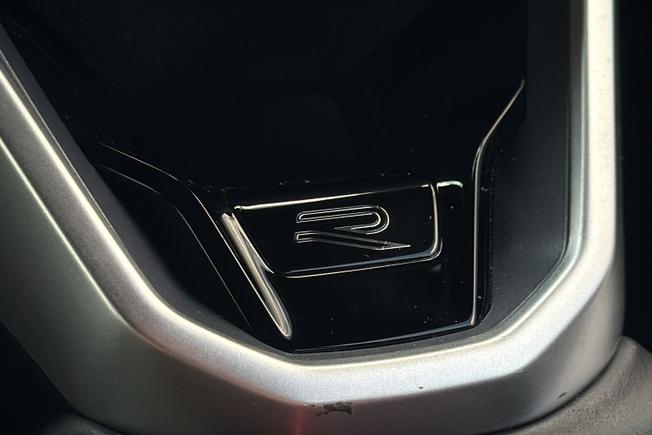 VOLKSWAGEN Golf Photo 38