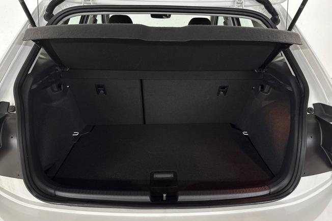 VOLKSWAGEN Polo Photo 12