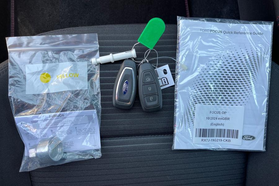Ford Focus Photo autoimg-252bf331c20f974db232522c96f0f96b469f9c07.jpg