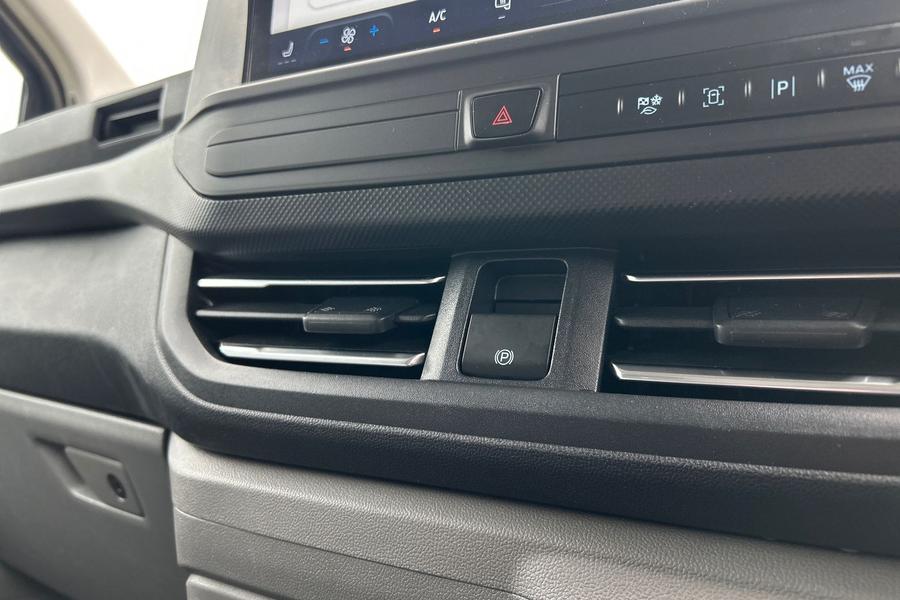 Ford E-TRANSIT CUSTOM Photo autoimg-252c4d2f9fc11e40b3918da99c486ff3b729be4f.jpg
