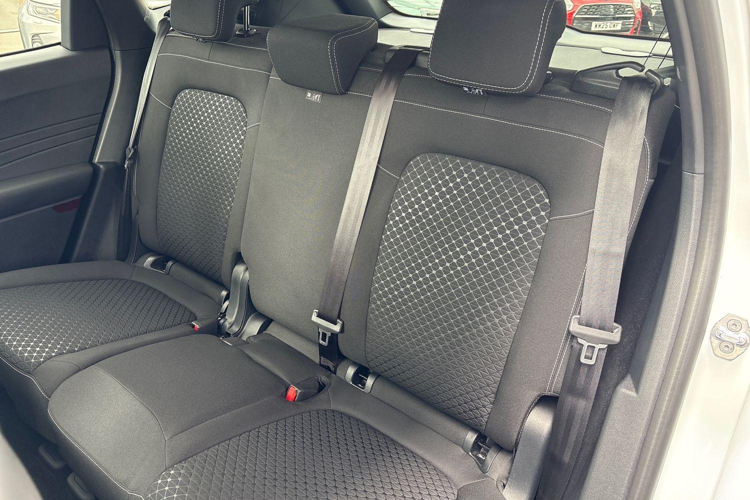 Ford KUGA Photo 19