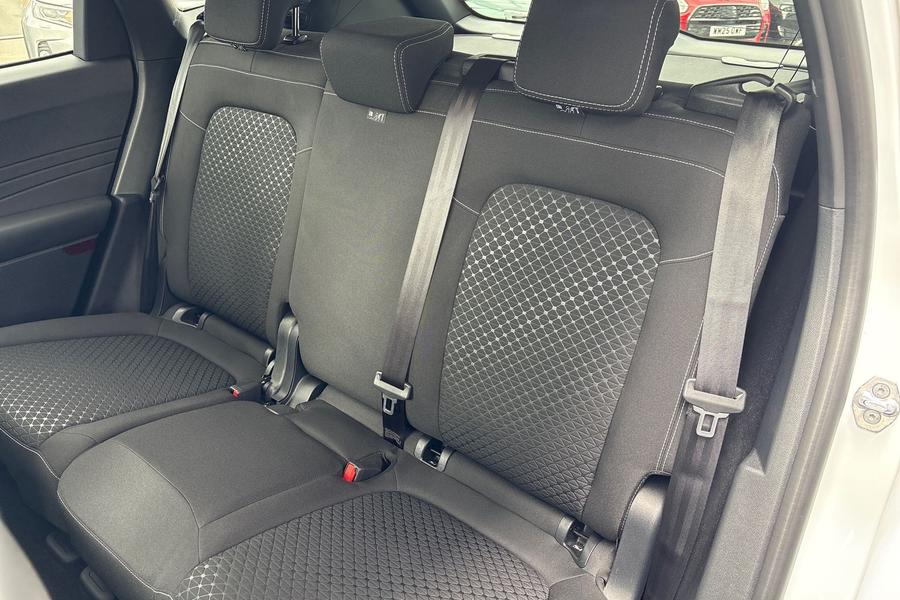 Ford KUGA Photo autoimg-252d51188acd220eb56bf6a38e7fd8a03a37d84c.jpg