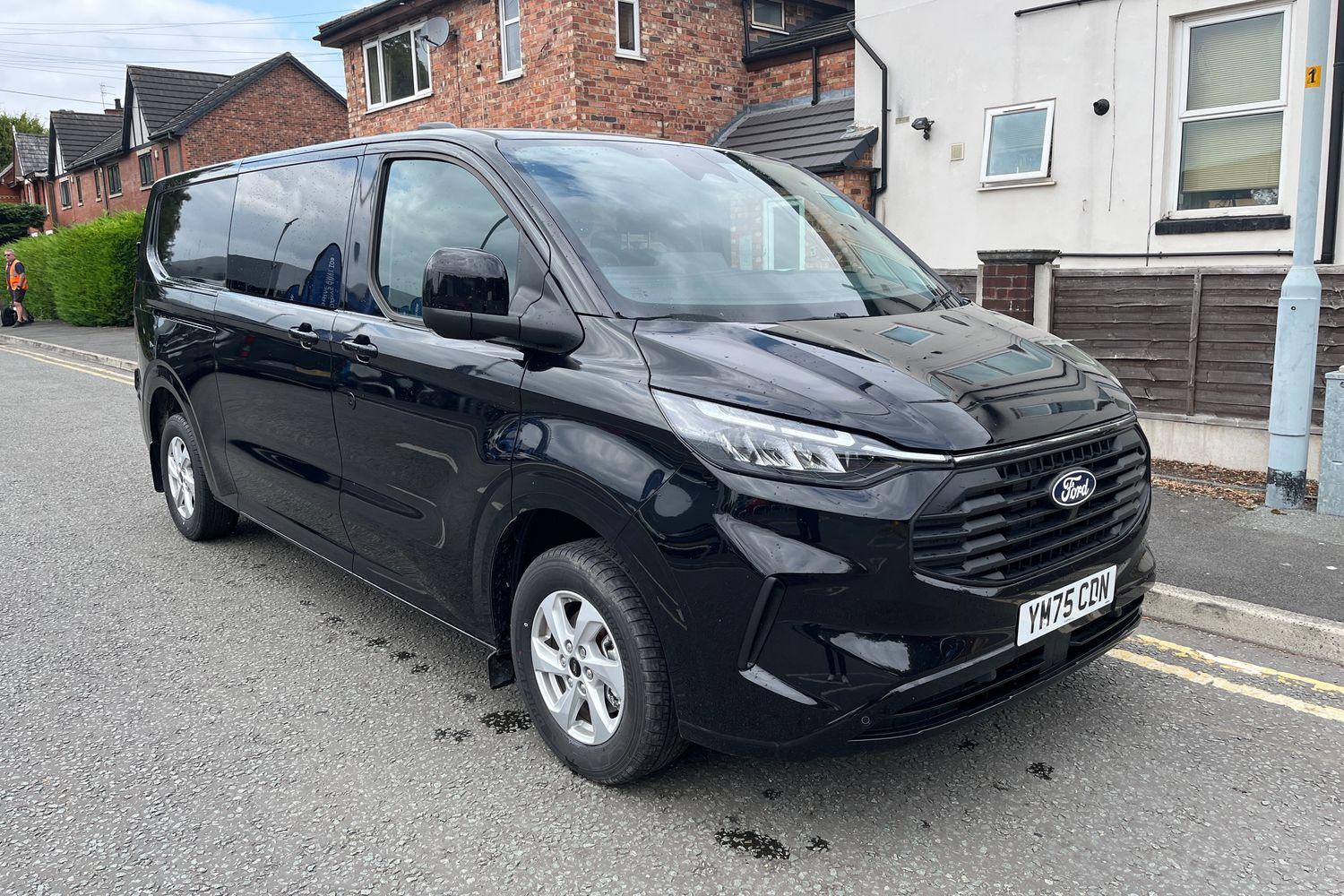Ford TRANSIT CUSTOM Photo 30