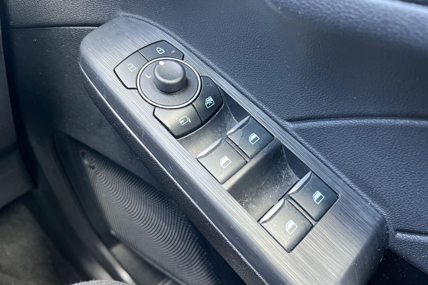 Ford KUGA Photo 15