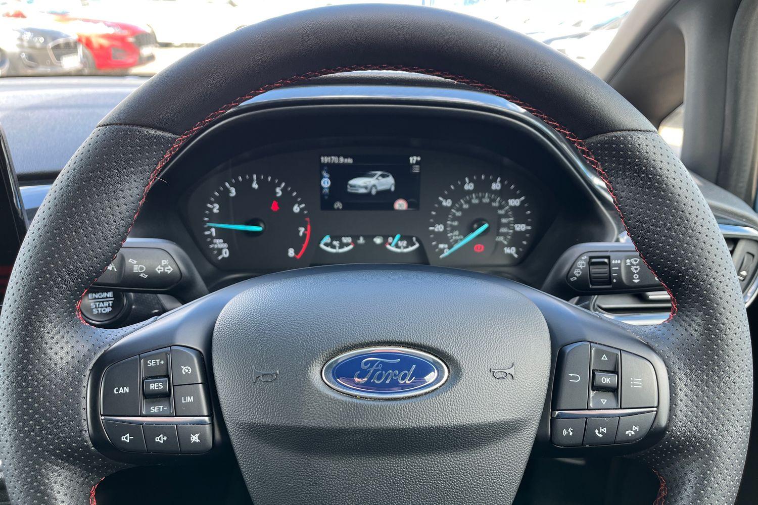 Ford Fiesta Photo 11