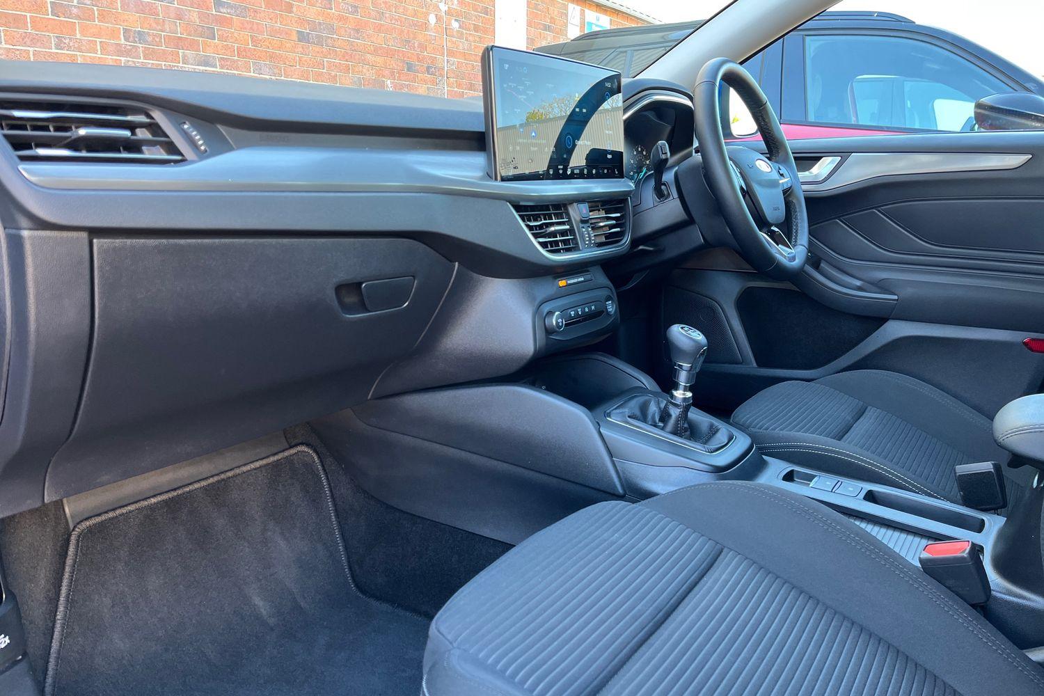 Ford Focus Photo 17