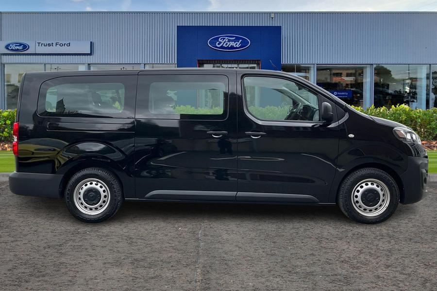 Vauxhall VIVARO LIFE Photo autoimg-25388d04a9aed5204b4184f9e5249713334d81de.jpg