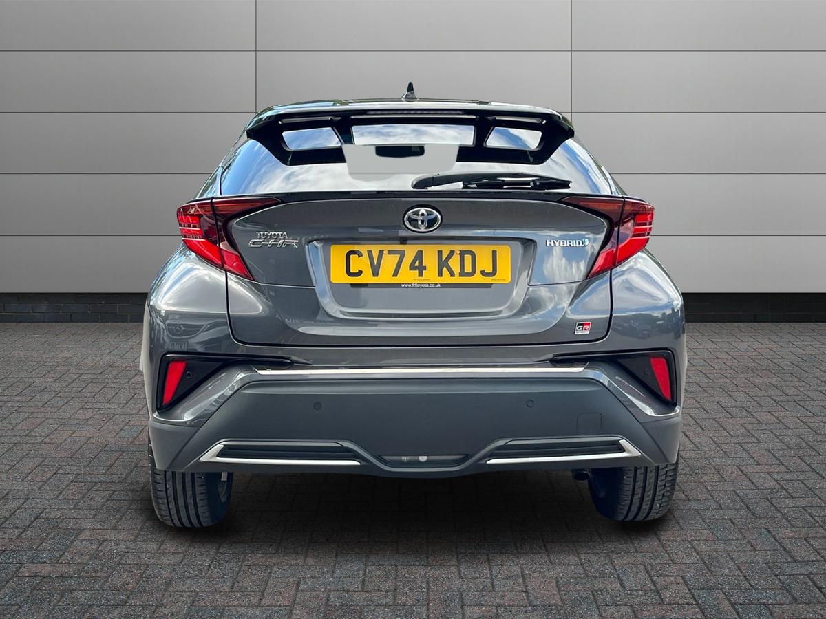 Toyota C-HR Photo 6
