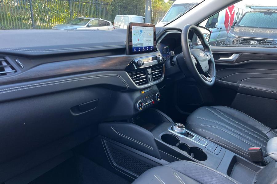 Ford Kuga Photo autoimg-253be31ab4a26a60692ab9fc9ba04bb78bb97d6a.jpg