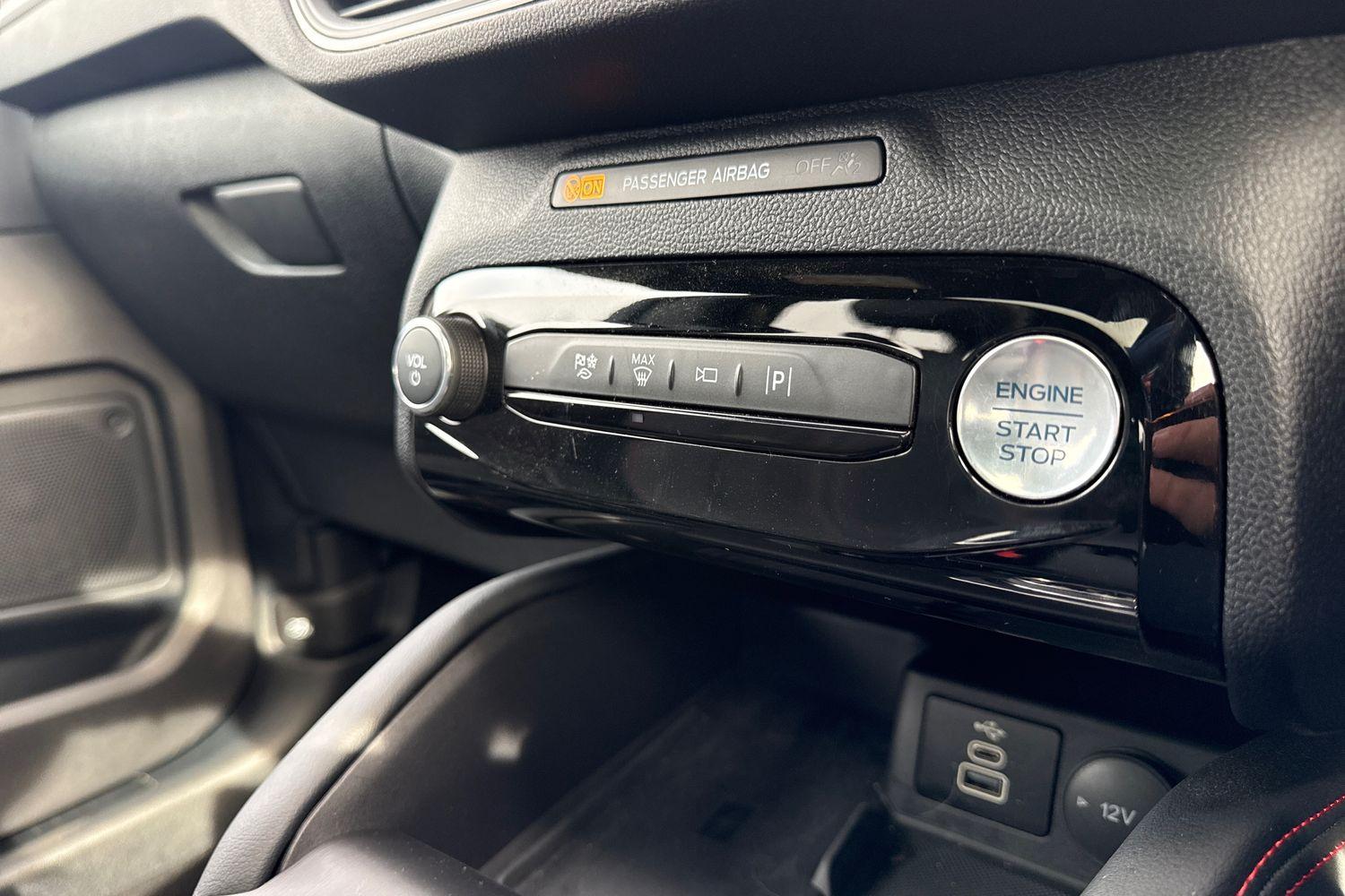 Ford KUGA Photo 29