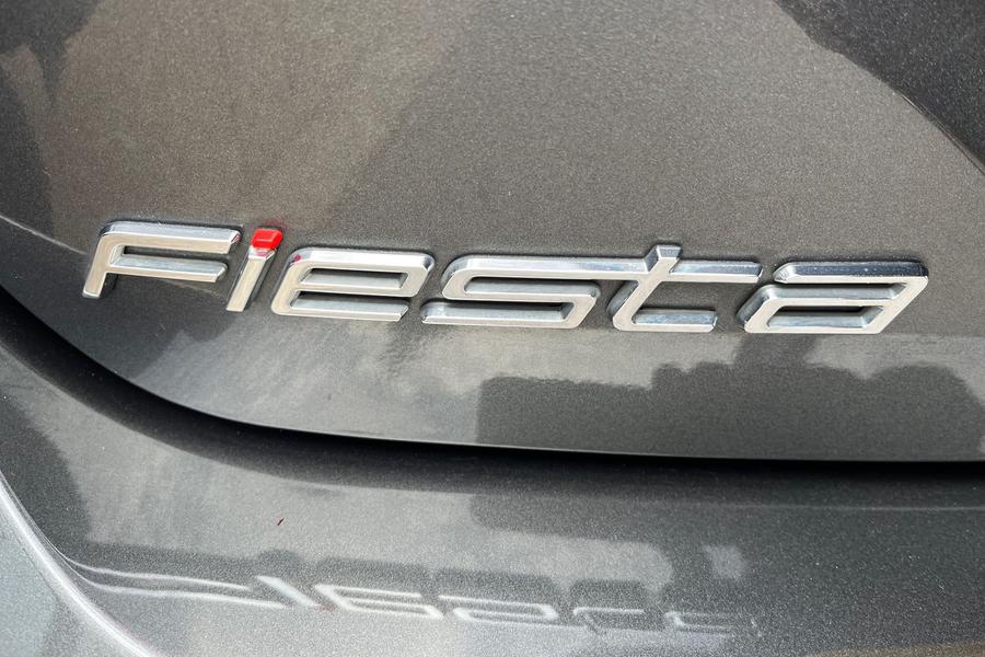 Ford FIESTA Photo autoimg-253f1713a36956532c0925663855953a33994b72.jpg