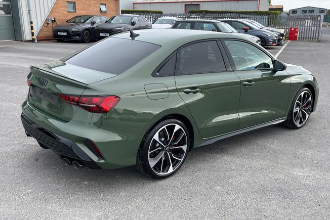 AUDI  S3 Saloon Photo 24