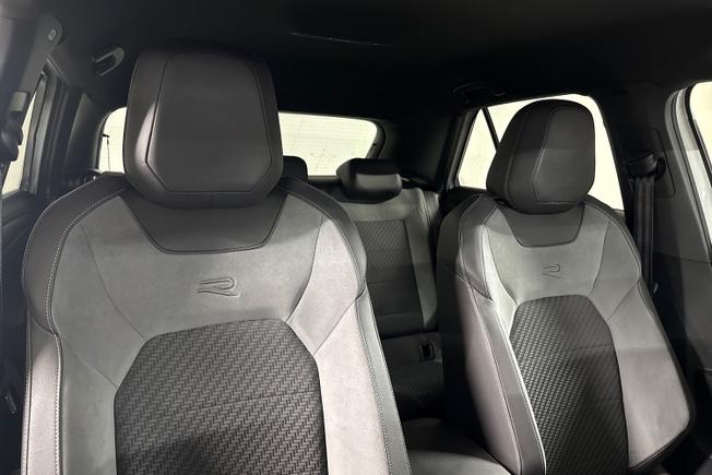 VOLKSWAGEN T-Roc Photo 28